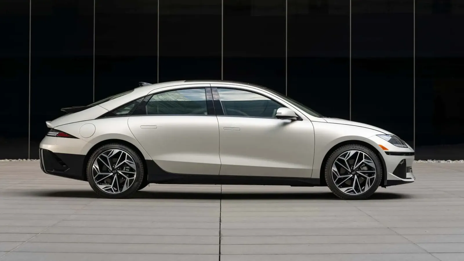 Hyundai Ioniq 6