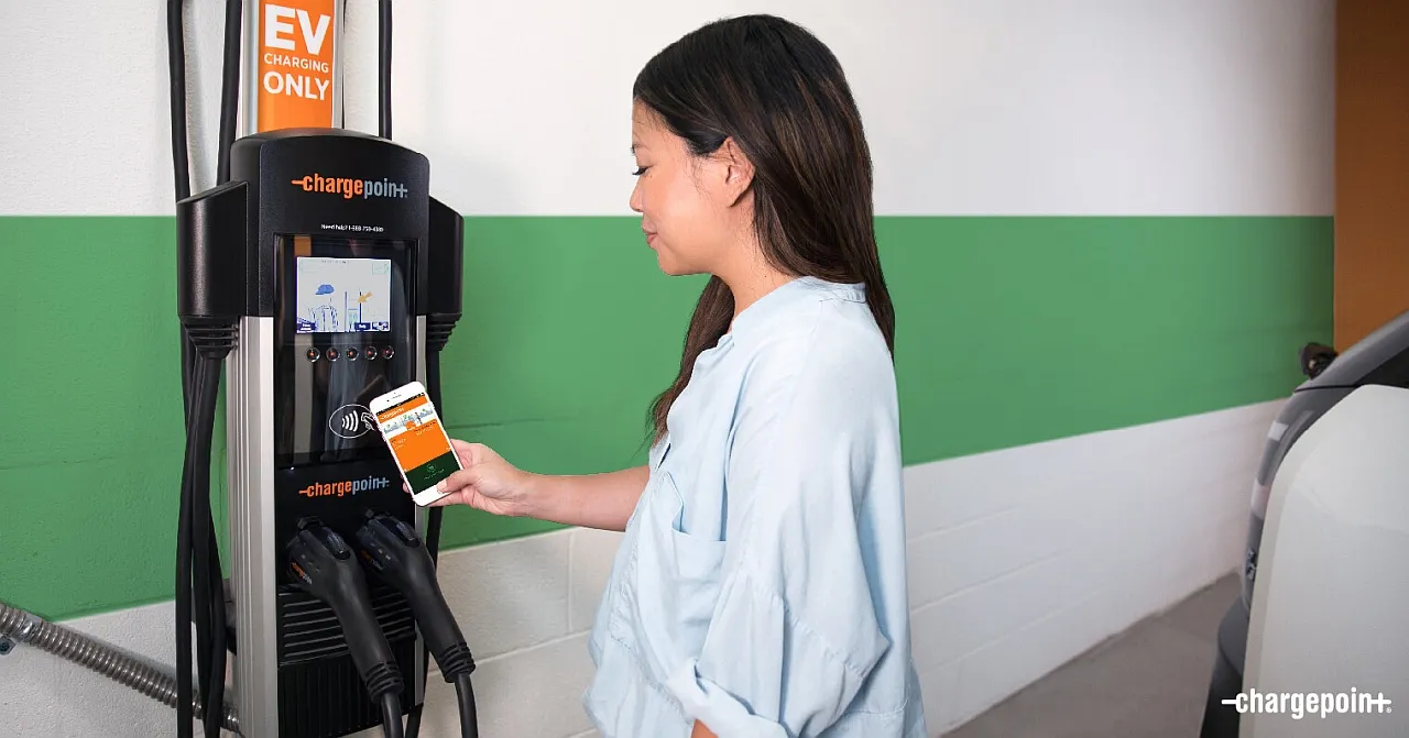 ChargePoint in Europa abbandona gli abbonamenti per i privati. Solo ricariche ad-hoc. Dovrebbe essere così ovunque.