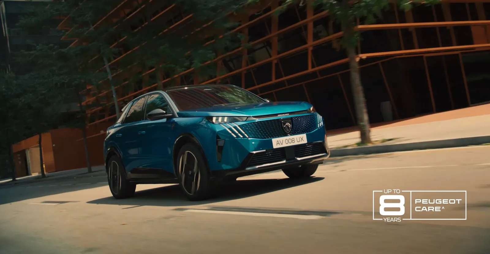 Peugeot nel Regno Unito riduce i prezzi delle auto elettriche di un importo equivalente a decine di migliaia di zloty. In Polonia invece abbiamo i “sussidi NaszEauto”…