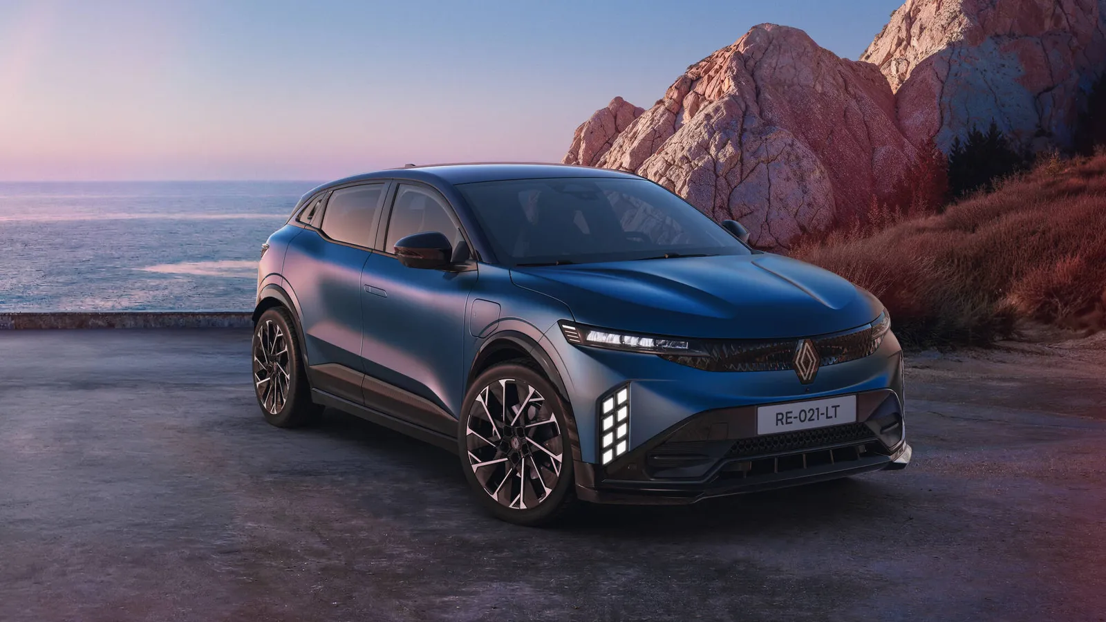 Il Renault Megane E-Tech Electric è stato aggiornato. Non avrà vita facile a competere con il VW ID.3 o la Kia EV3, per non parlare dell’ID. Polo.
