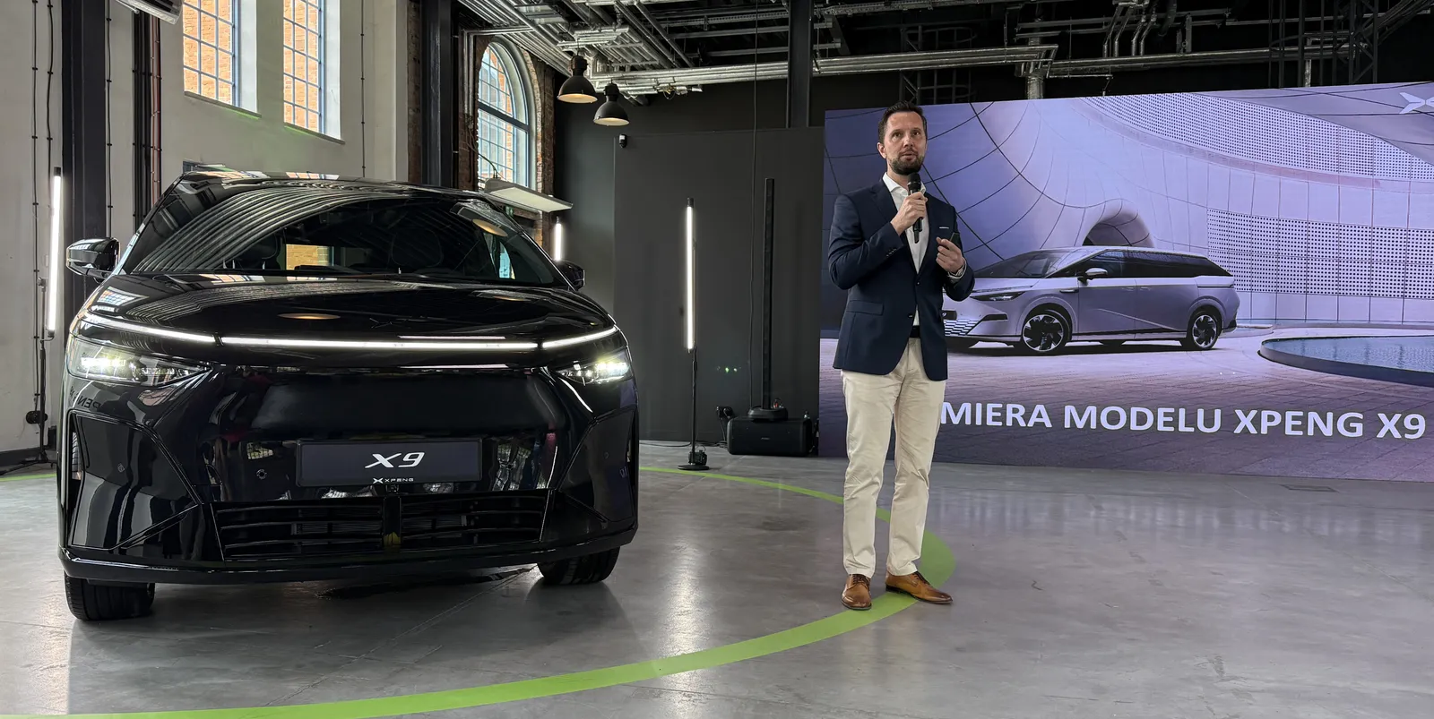 Xpeng X9, prime impressioni. L’auto ideale per me, per i presidenti e per coloro che avevano in considerazione la Mercedes EQV