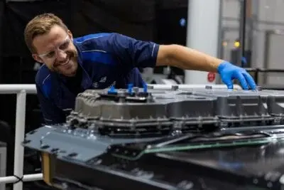 BMW to launch series production of iX5 batteries in December