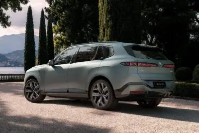 BMW unveils long-wheelbase version of the new iX5 for China