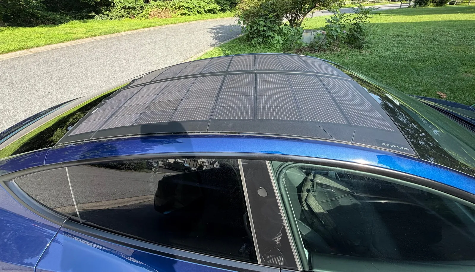 EcoFlow introduce sul mercato l’energia fotovoltaica per tetti auto. E dimostra l’inutilità di una soluzione del genere: fino a 2-2,5 kWh di energia al giorno.
