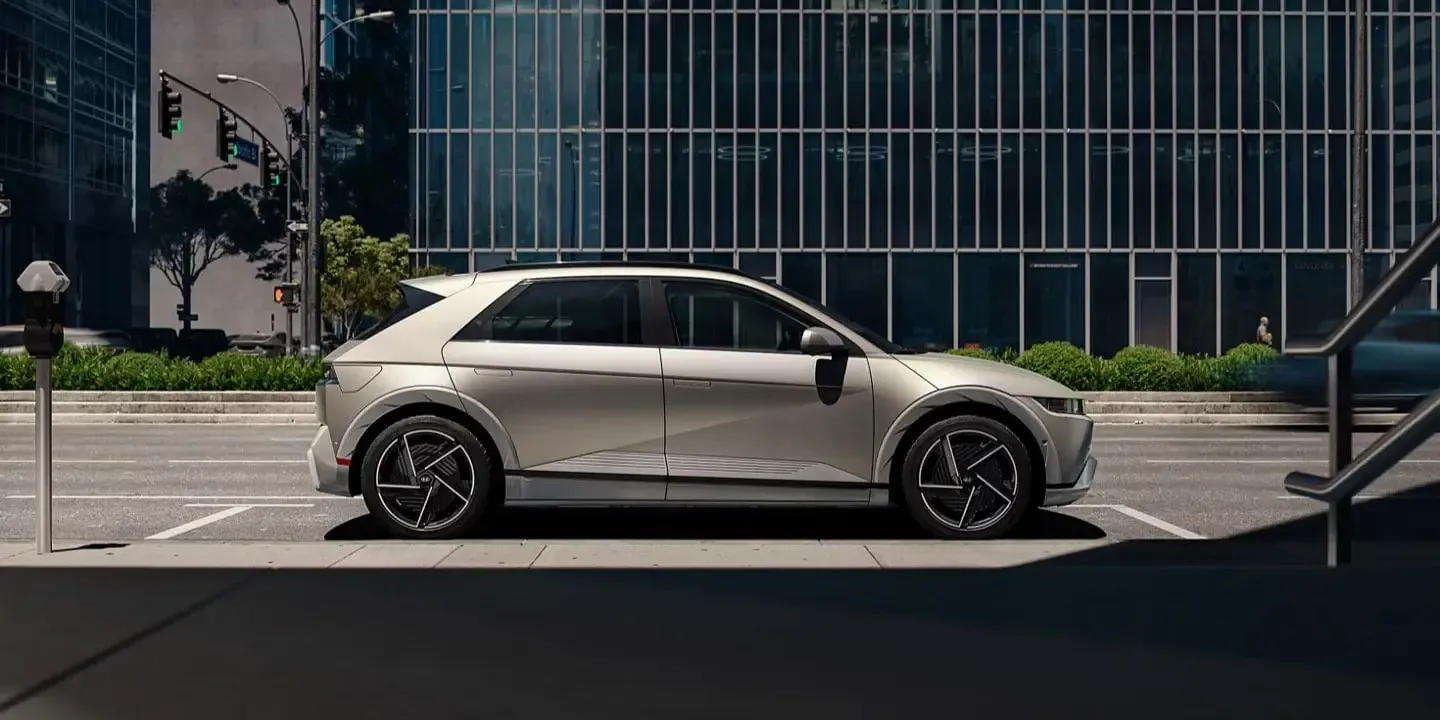Hyundai-IONIQ-5-high-tech