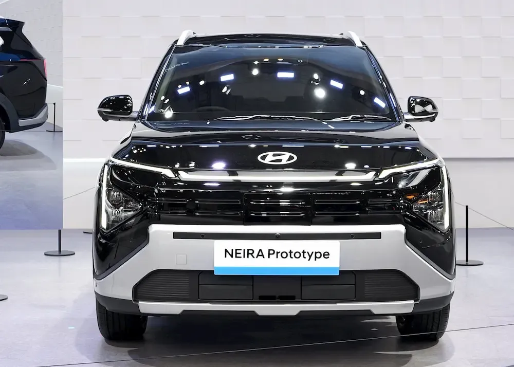 Hyundai reveals new 7-seat electric minivan concept