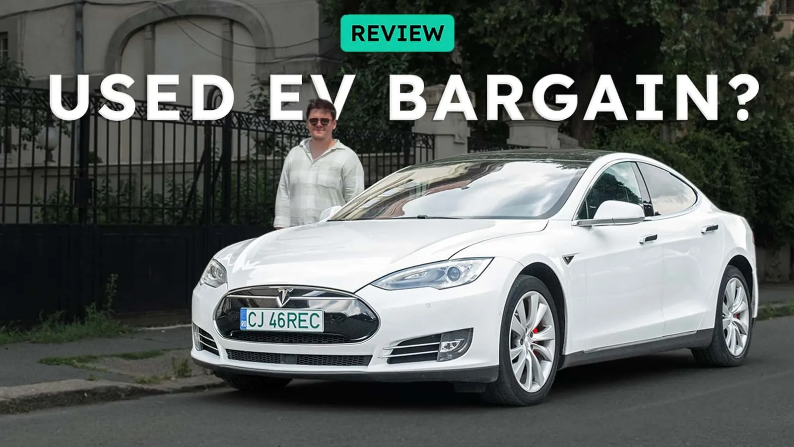 Ho guidato un Model S Tesla originale per verificare se valga ancora la pena comprarlo nel 2026.
