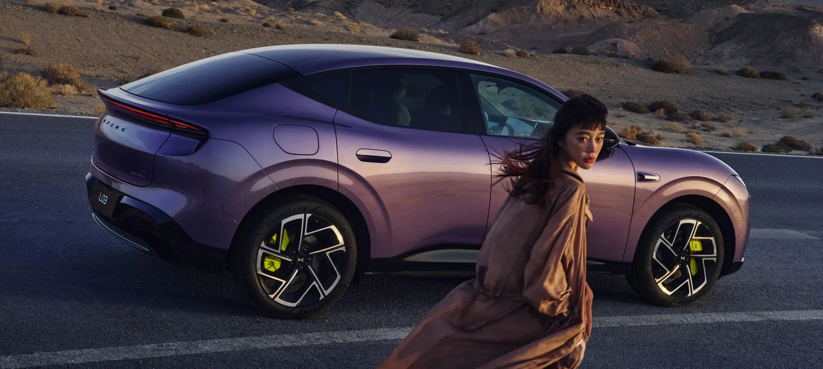Il nuovo Xpeng L03: prezzo a partire da 35.600 euro per una batteria da 58,3 kWh, circa 159.800 zł. Architettura a 400 V, trazione posteriore o integrale. Concorrente dello Skoda Enyaq