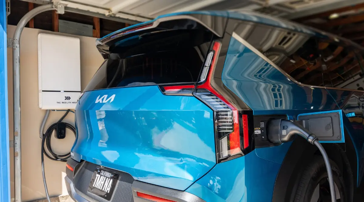 Partnership with EnergyHub, Sunrun, & The Mobility House to Test Massachusetts Residential Vehicle-to-Grid Program for Eversource & National Grid Customers