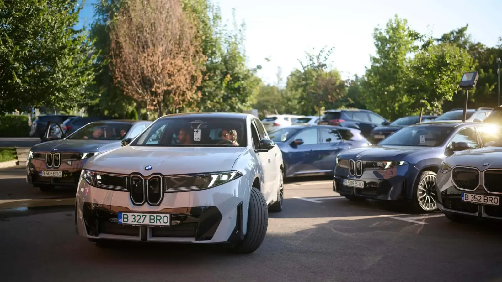 Viaje por carreteras de Rumania con el BMW iX3 en 2026