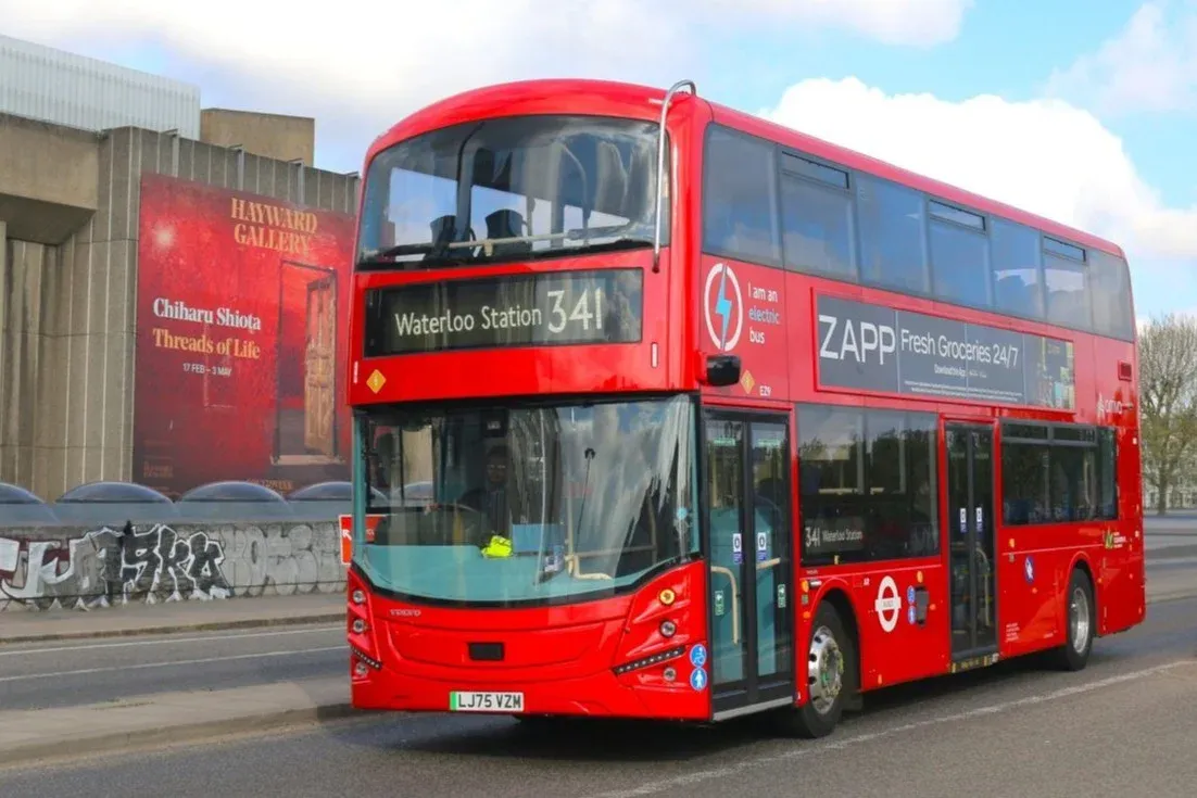 Arriva London adquire o lote final de 72 ônibus elétricos de dois andares da Volvo Bus UK