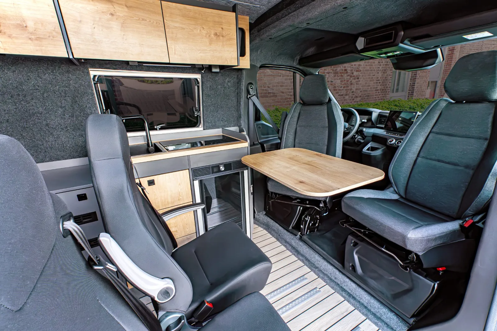 Nissan interstar e eiffelland campervan relax
