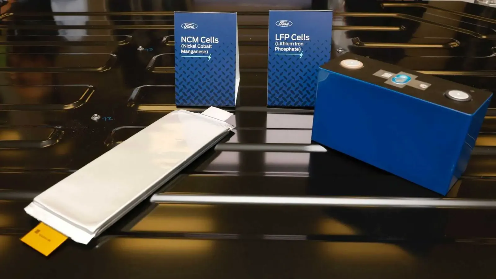 Células de bateria LFP da Ford