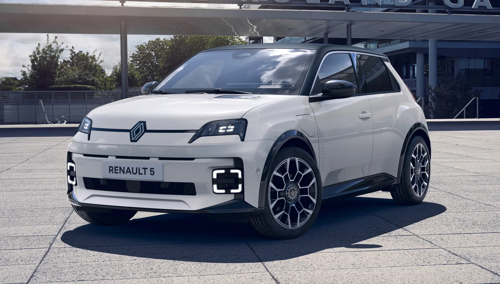 FRANCIA. Per la prima volta nella storia, le auto elettriche sono quelle più acquistate. I TOP3 delle auto elettriche sono Renault, Renault e ancora Renault [risultati di luglio]