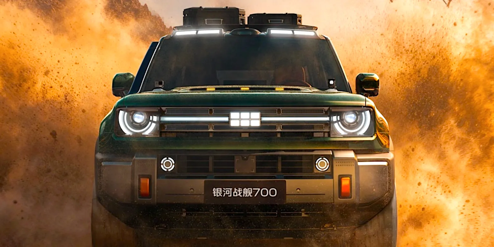 Geely Galaxy Battleship 700 с тремя двигателями обеспечивает мощность в 1,113 л.с. в виде роскошного и громоздкого автомобиля.