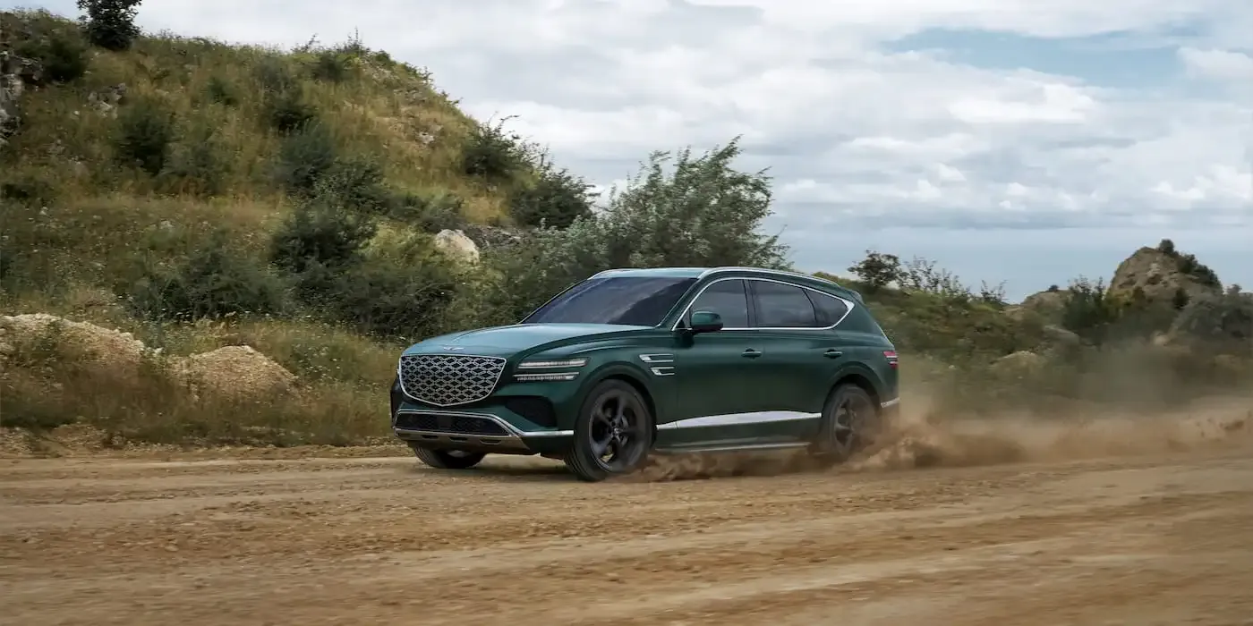 Genesis представляє GV80 HEV – свій перший гібрид із роботою на кшталт електромобіля та покращеною ефективністю.
