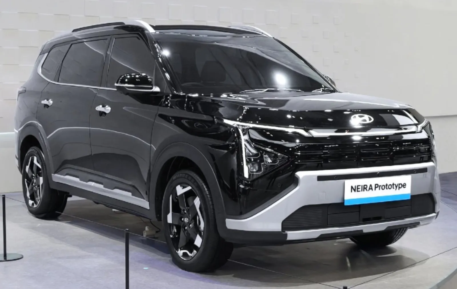 Hyundai Shows Neira Electric MPV Prototype in Indonesia Motor Show