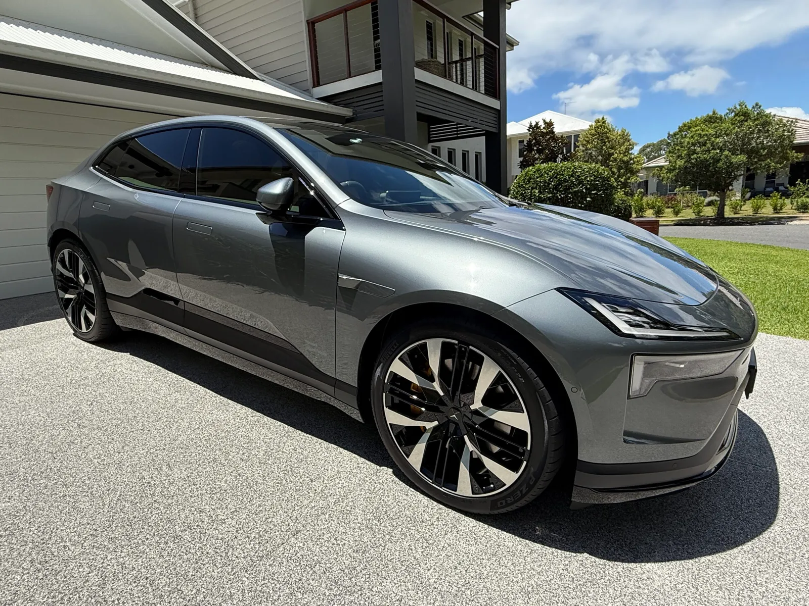 Polestar 4