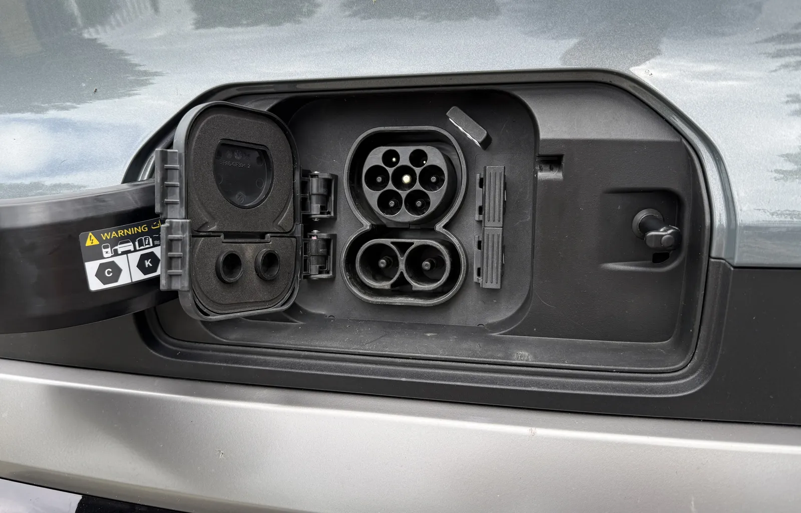 Quali sono le perdite durante la ricarica di un’auto elettrica? ADAC: dallo 0,5% al 12%. Tesla Model Y: dal 3% al 12,7%.