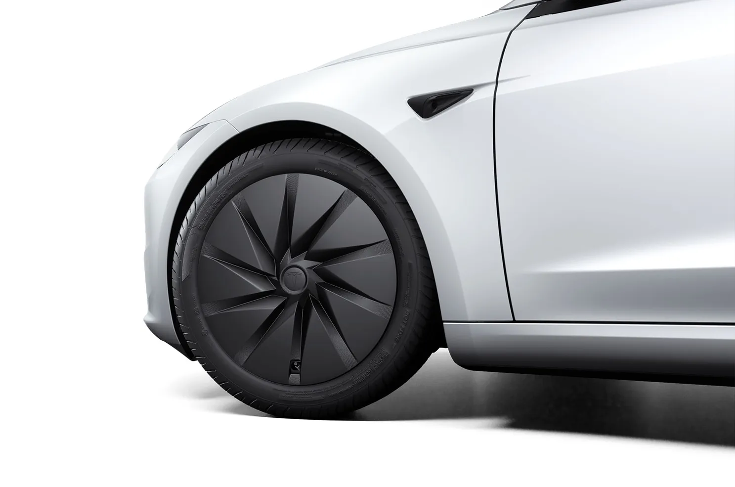 Jakież to cudowne opony dały Tesli Model 3 RWD aż tyle zasięgu? Wszystko co wiemy o Giti GitiControl P10