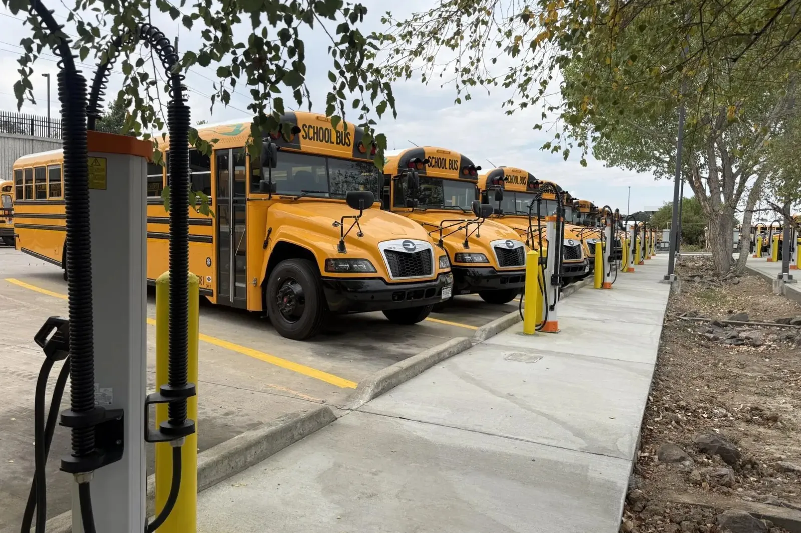 Kempower attrezzata la rimessa degli autobus scolastici di Denver per 28 autobus elettrici