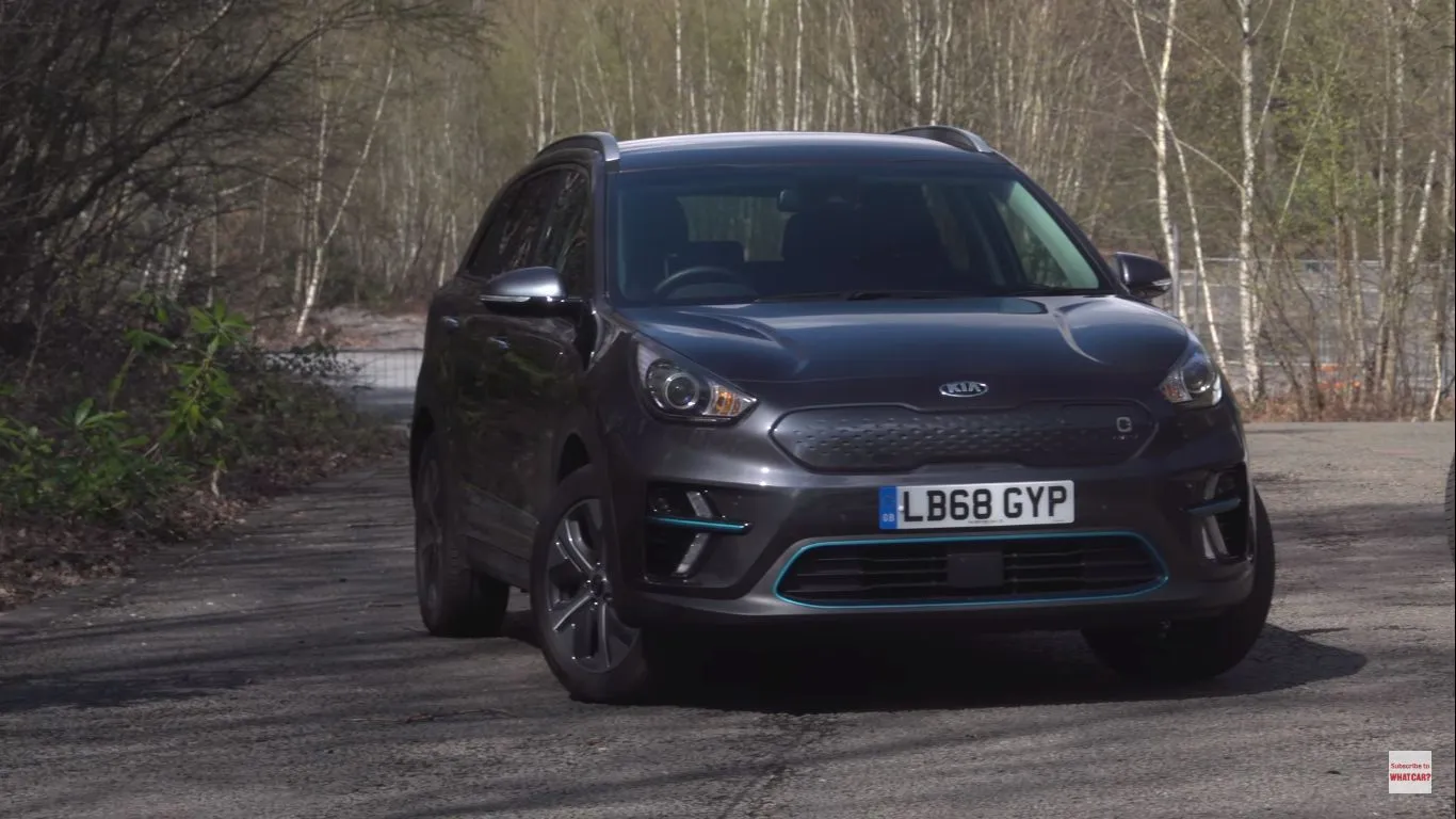 Kia e-Niro i akcja przywoławcza. „Niewystarczający monitoring baterii”, ryzyko pożaru. To tak osiągano degradację 0 proc.? :)