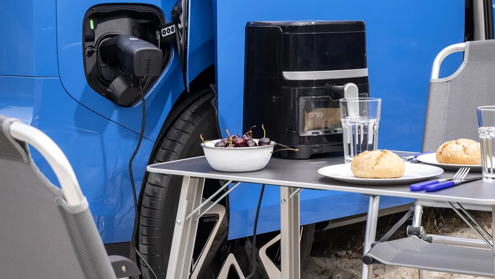 Le Volkswagen ID. Buzz rejoint la gamme California avec 2 couchages