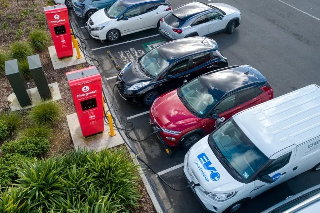 La Nouvelle-Zélande propose 21 millions de dollars en prêts pour les chargeurs de véhicules électriques.