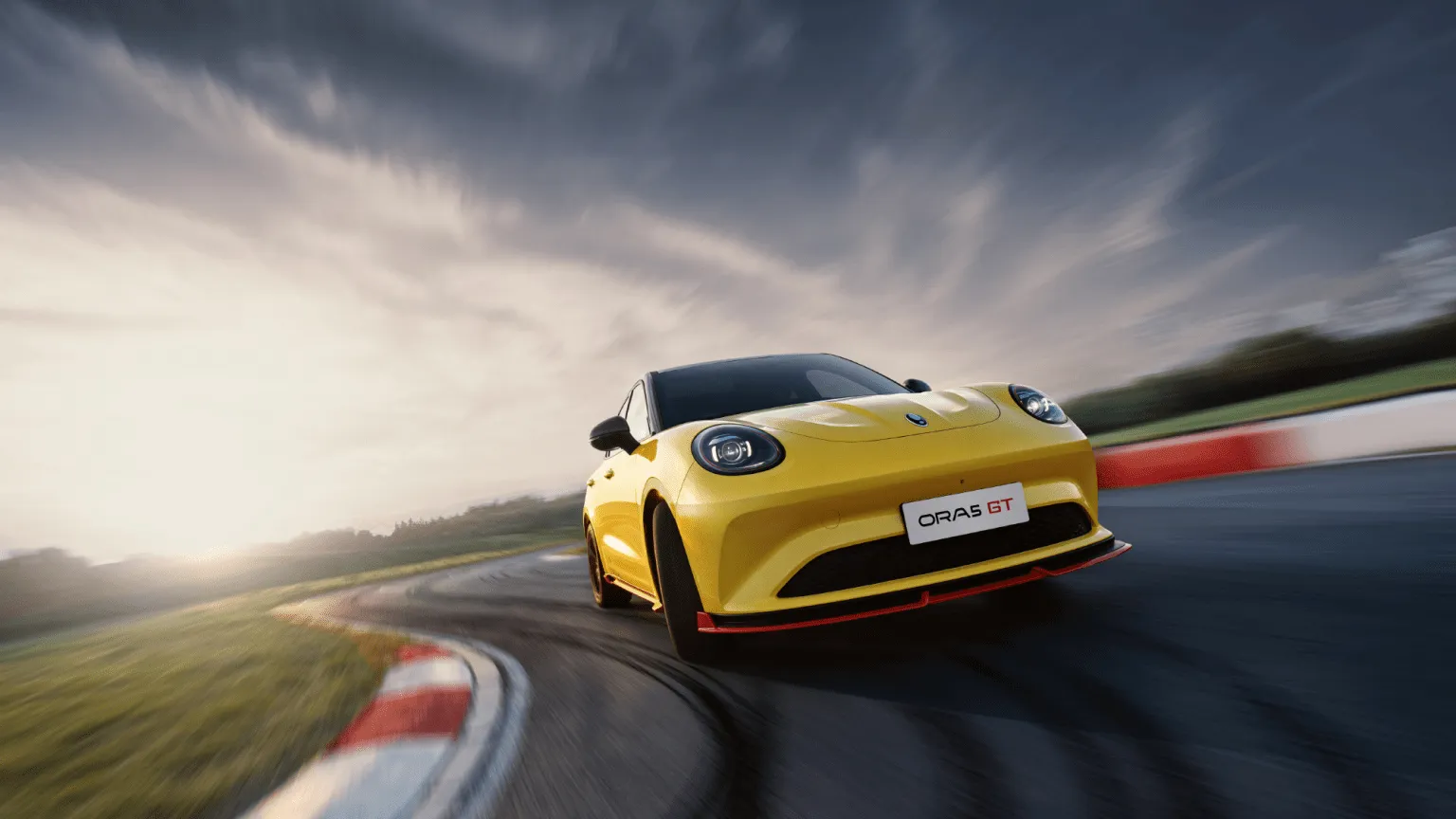 ORA 5 Sport i GT startują od 71 800 juanów. Marka EV GWM właśnie dołożyła benzynę i hybrydy