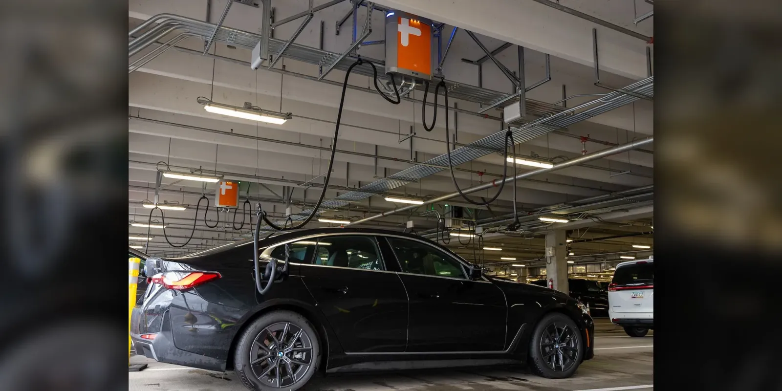 caricamento di veicoli elettrici a soffitto