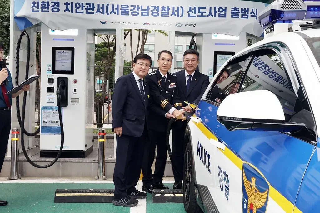 A Coreia do Sul deseja adquirir apenas carros policiais sem emissões.