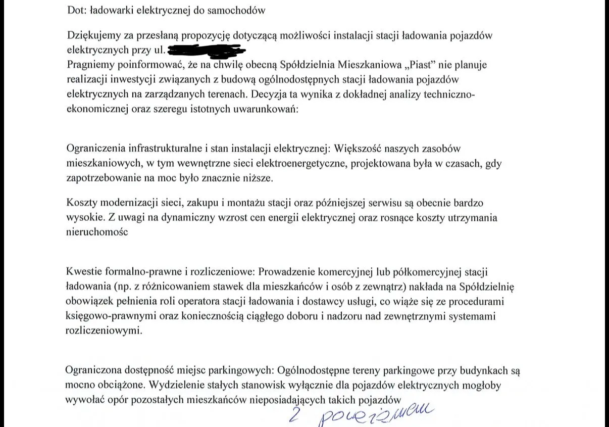 Samorządy nie mają nowego programu na ładowarki AC. Rząd mówi o analizach i czeka na pieniądze