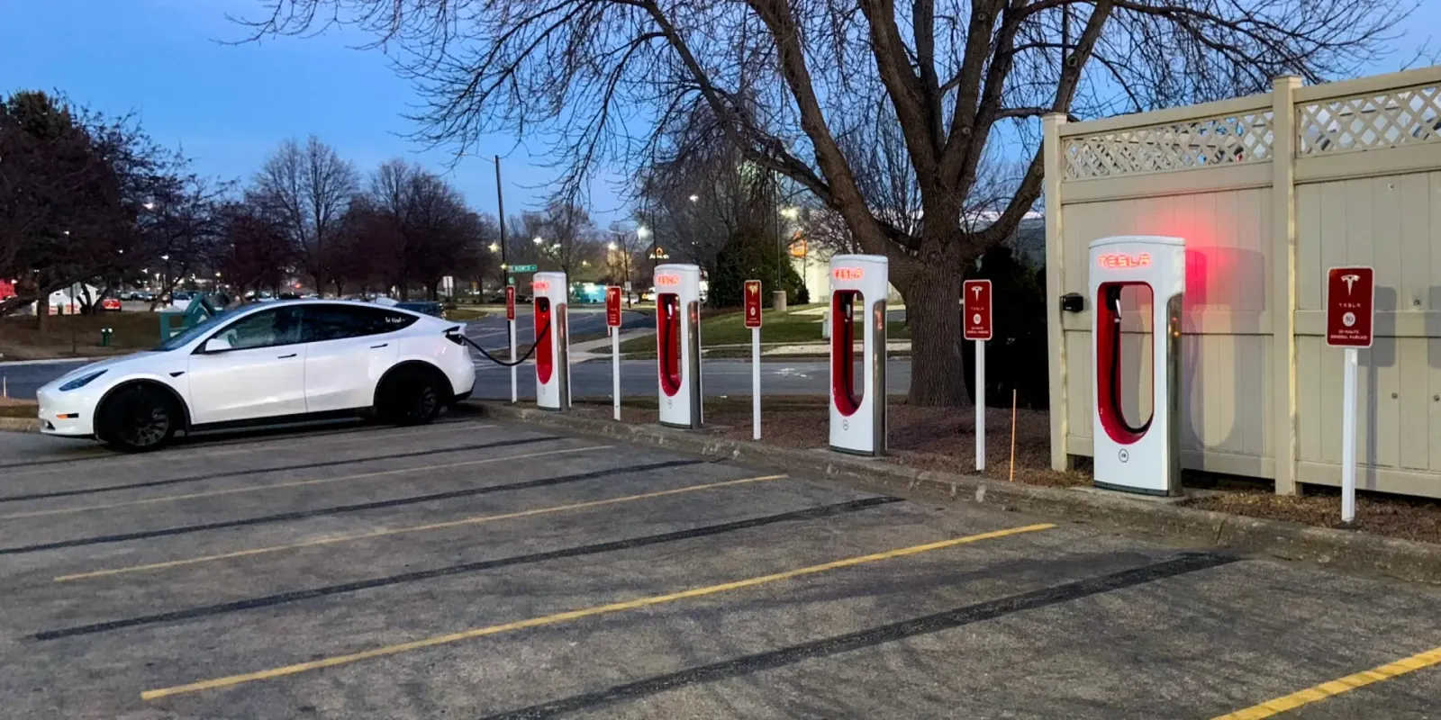 Tesla plant einen riesigen neuen V4-Supercharger in San Francisco