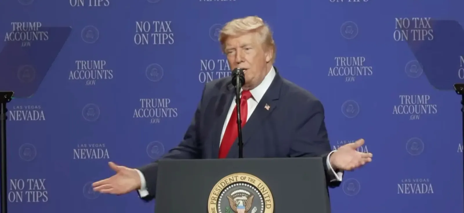 Comício de Trump em Las Vegas sobre carros elétricos