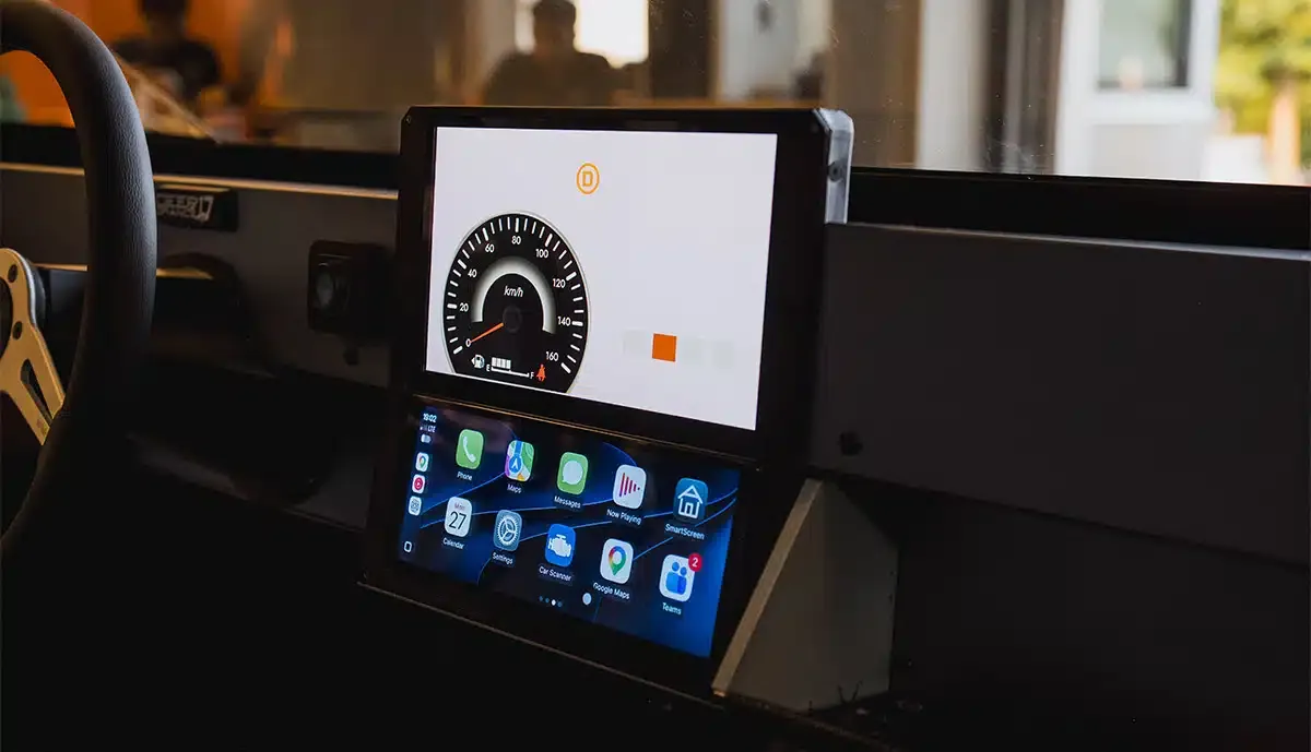 Universität apresenta o carro elétrico solar Deep Orange 17, que gera energia positiva