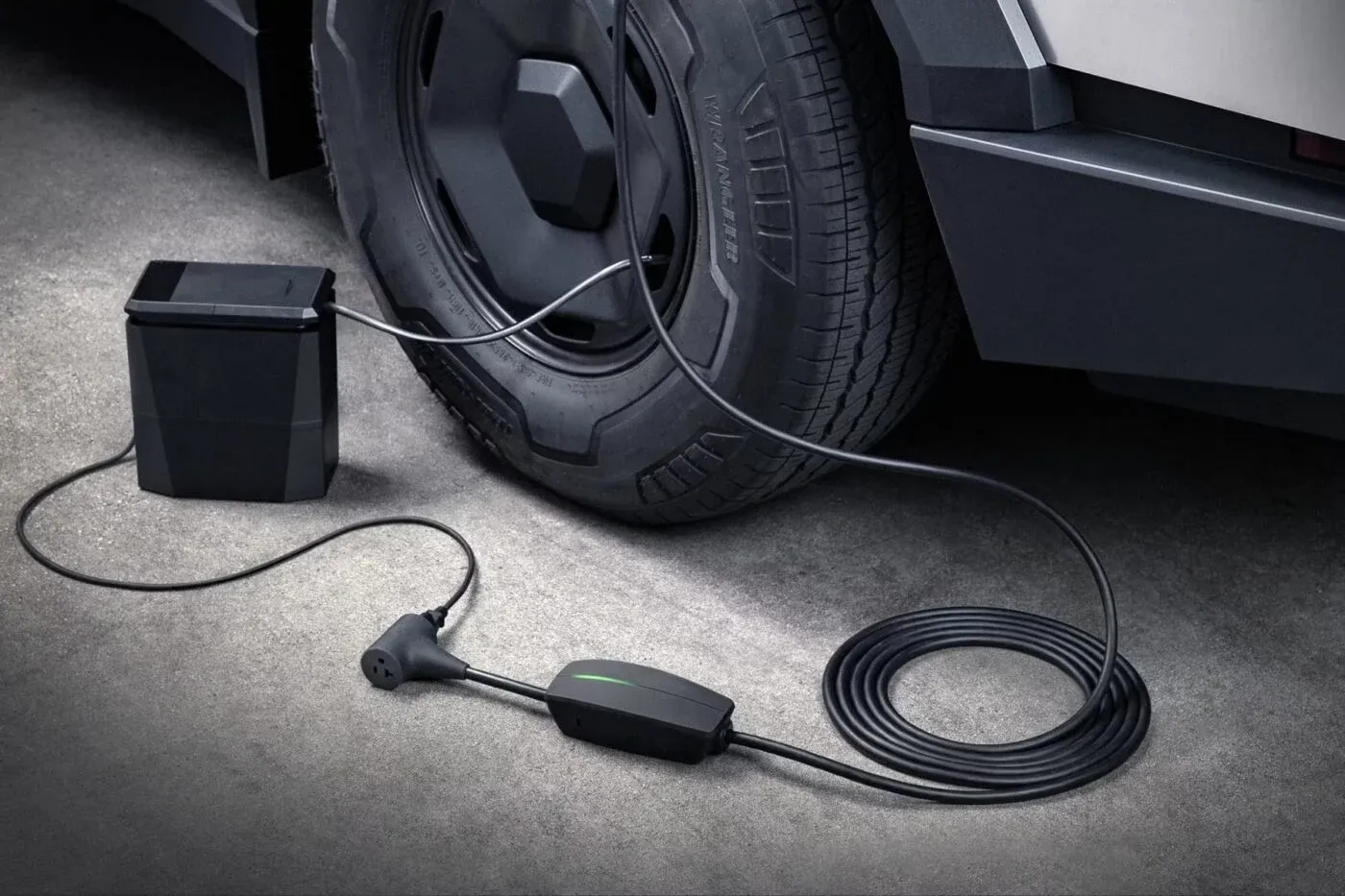 USA: Tesla bringt V2L-Adapter für das Model Y Premium auf den Markt