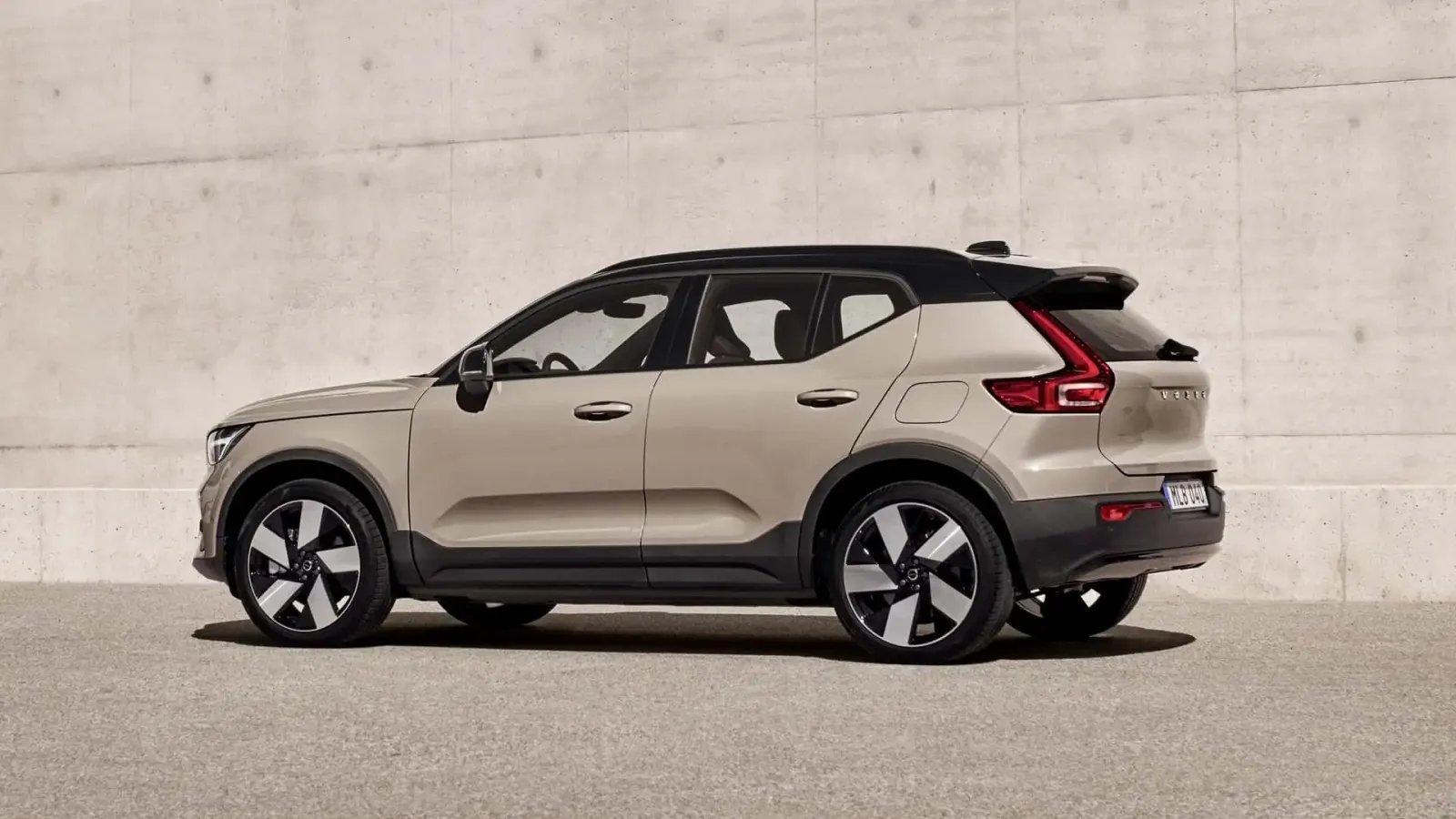 Volvo EX40
