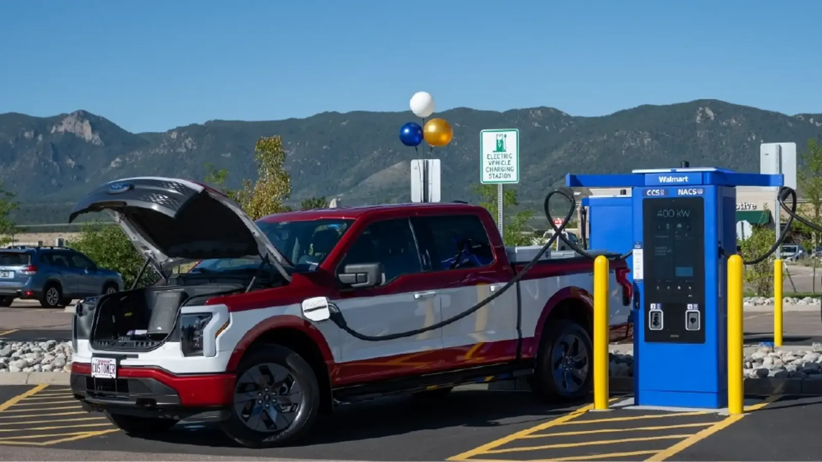 Stazione di ricarica per veicoli elettrici Walmart