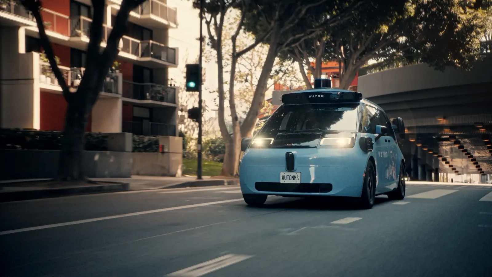 Ora è possibile guidare un’auto elettrica cinese negli Stati Uniti, poiché Waymo rende disponibile la Zeekr Ojai a tutti.