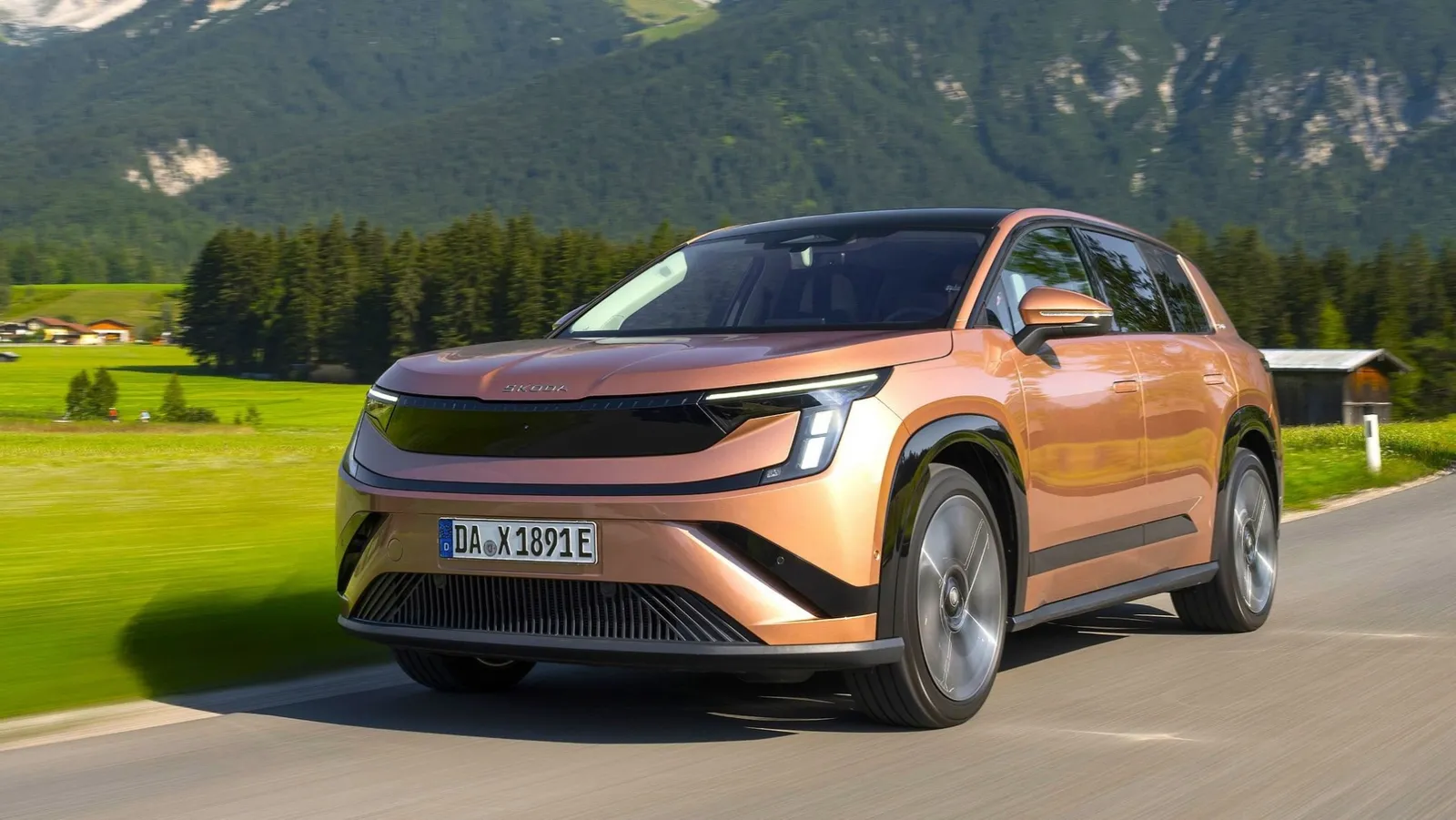 646 км, 935 л та 7 місць за 41.900 €: ми протестували новий електричний SUV Skoda Peaq