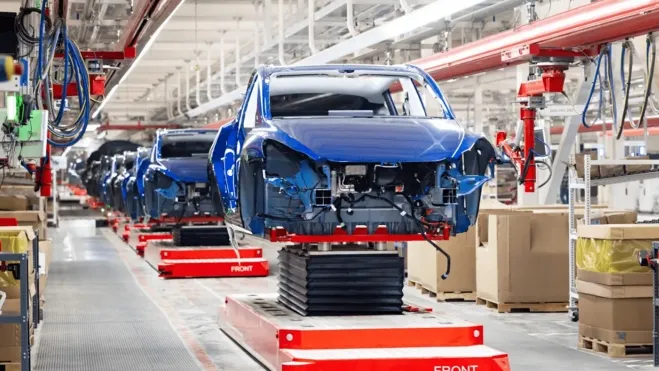 tesla fabrica
