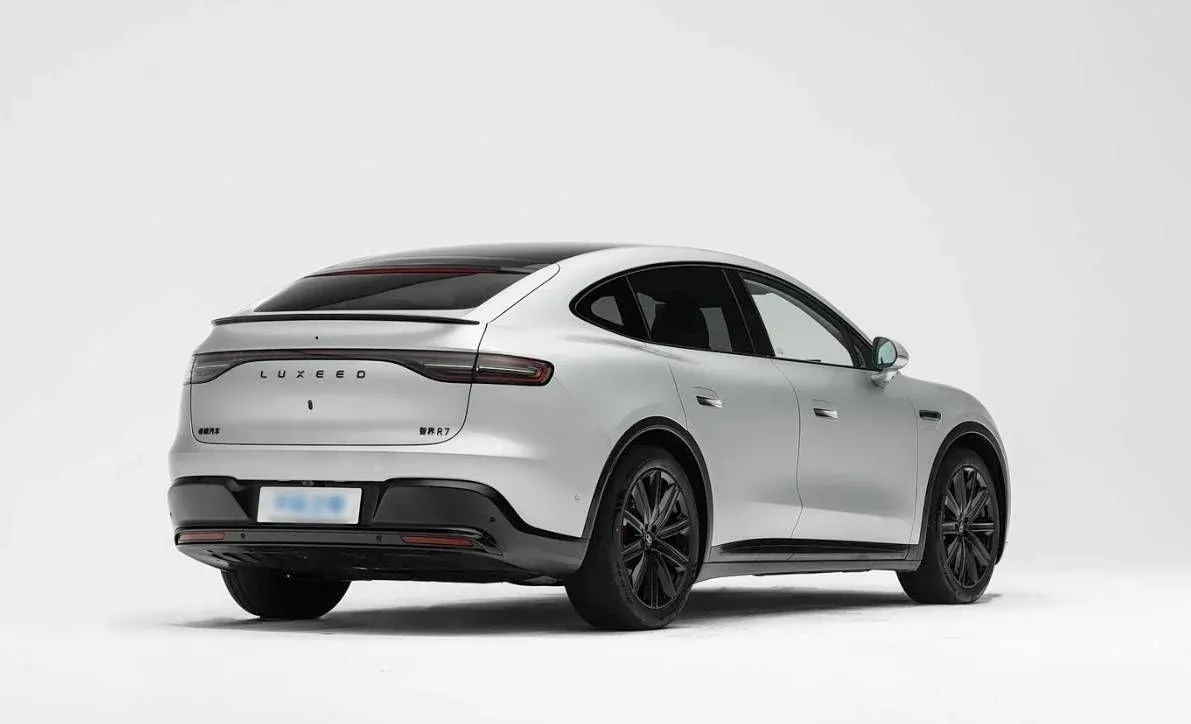 852 km Reichweite, 15 Minuten Ladezeit und vier LiDARs ab 34.000 Euro: So sieht der neue SUV von Huawei und Chery aus