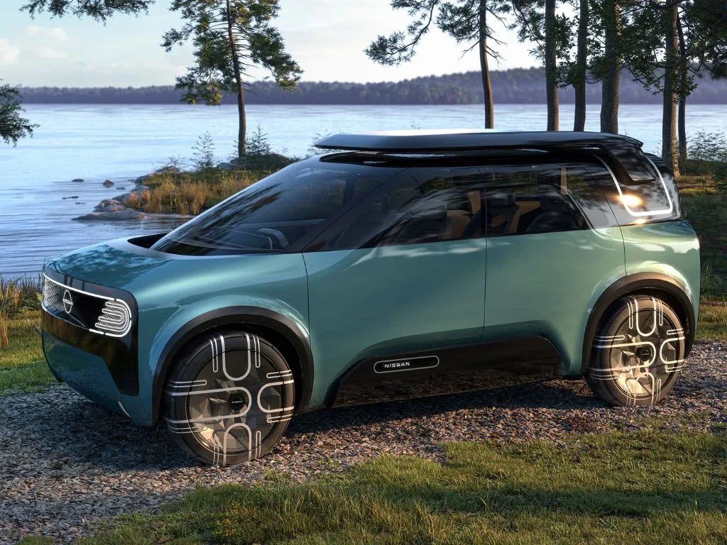 Dopo la R5 e la Micra, poi la Twingo e la Pixo: una Nissan Cube basata sulla Renault 4?