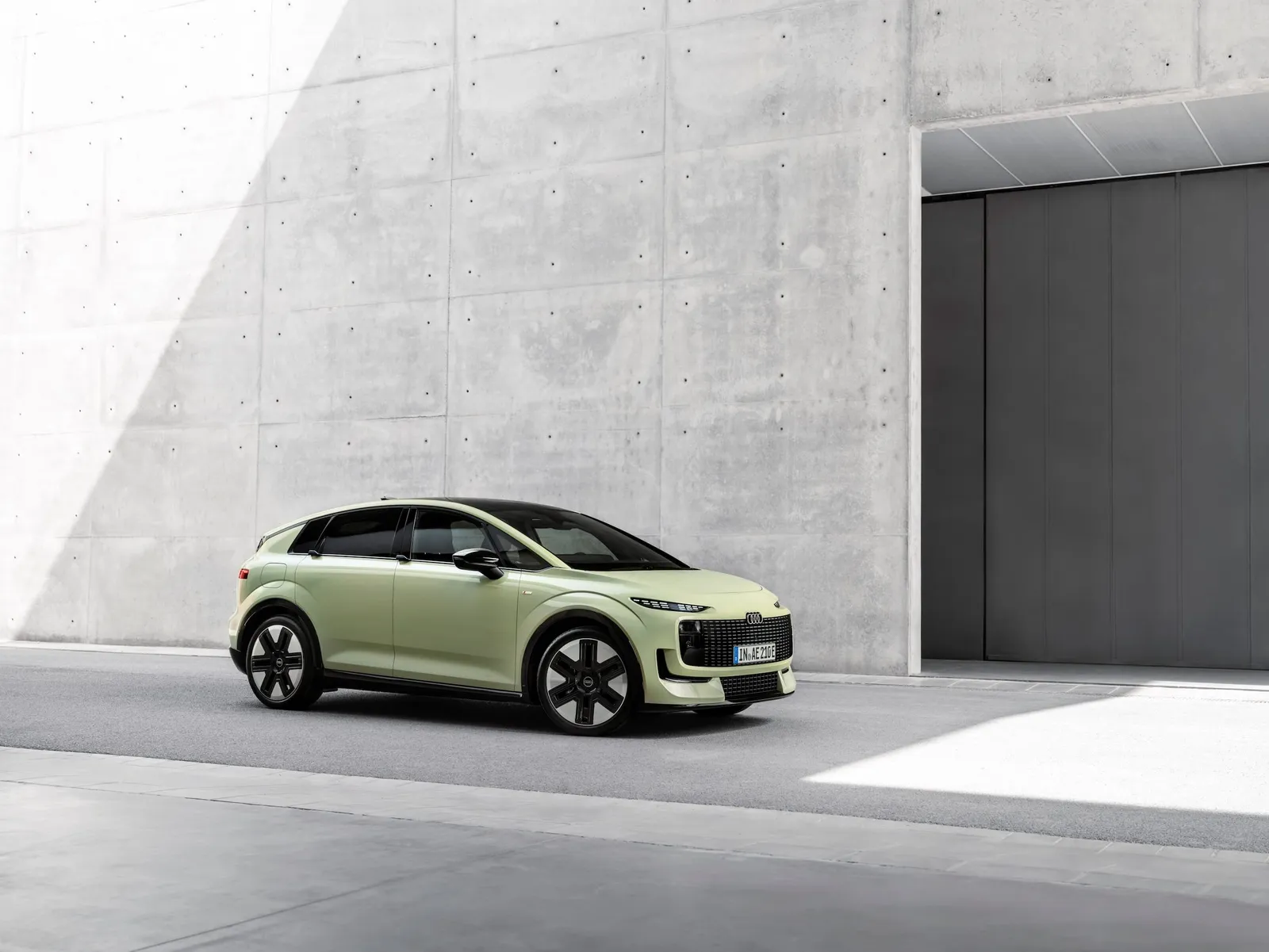 Audi A2 e-tron od 38 200 euro. Rekordowe 12,8 kWh/100 km ma swój mały druk