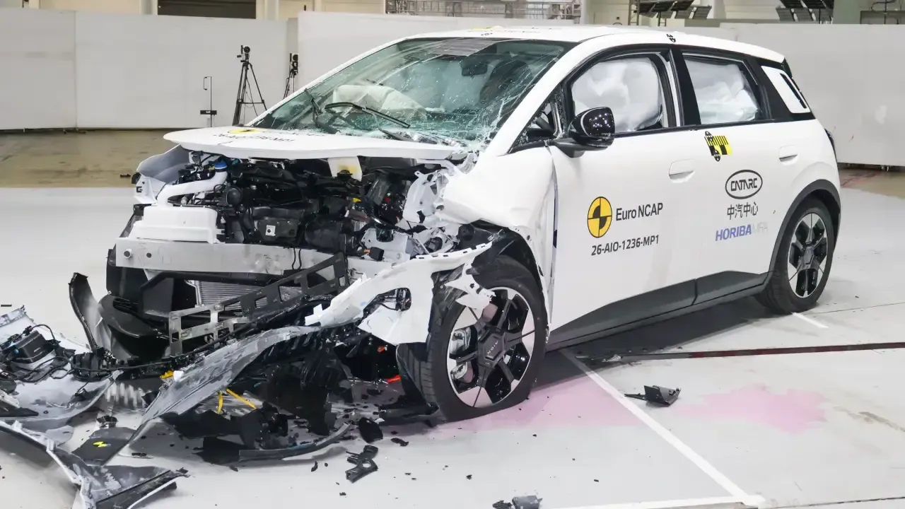 Economici, ma anche sicuri: tre auto elettriche cinesi vincono l’Euro NCAP
