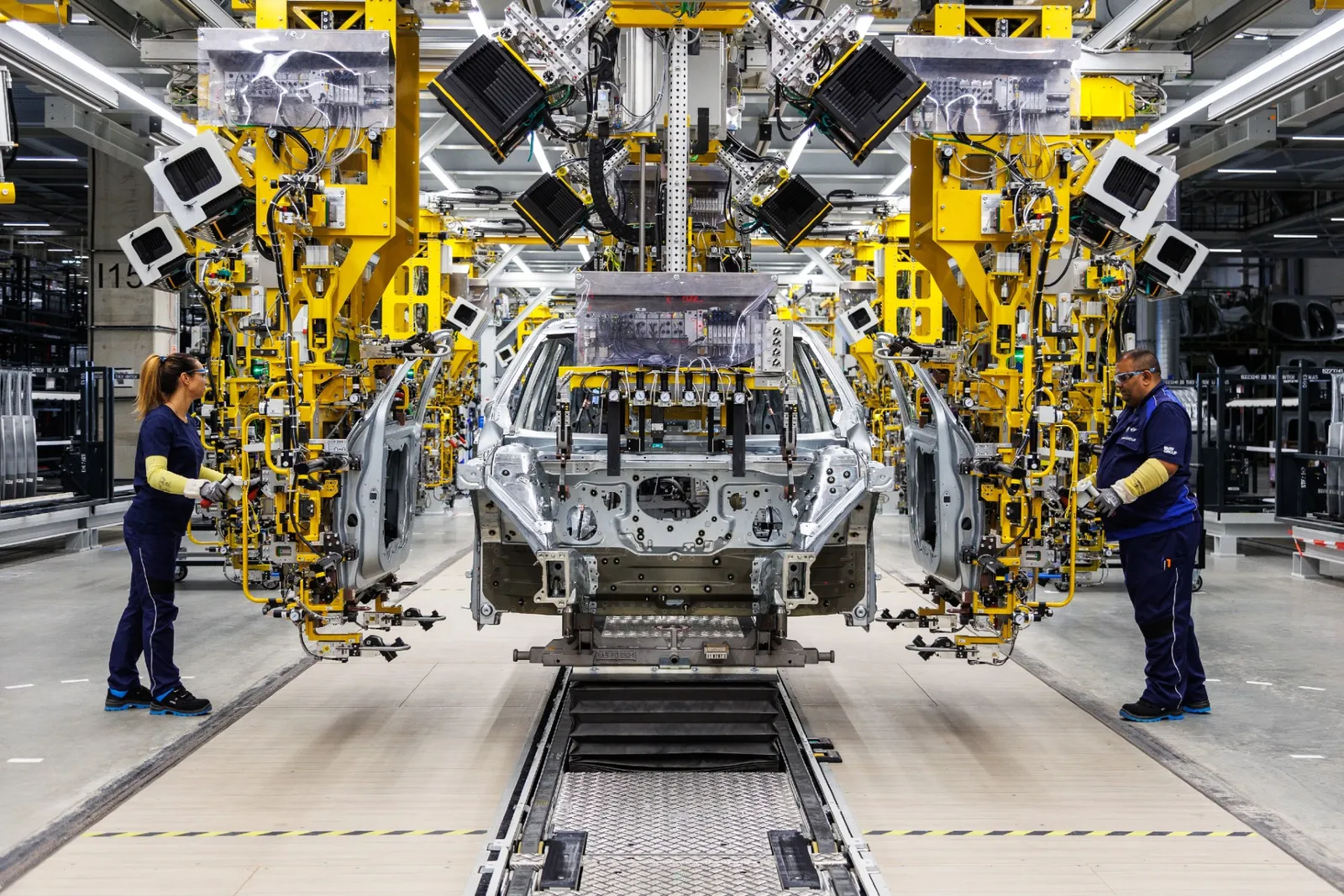 BMW intensiviert die Produktion in Ungarn aufgrund der hohen Nachfrage nach dem iX3.