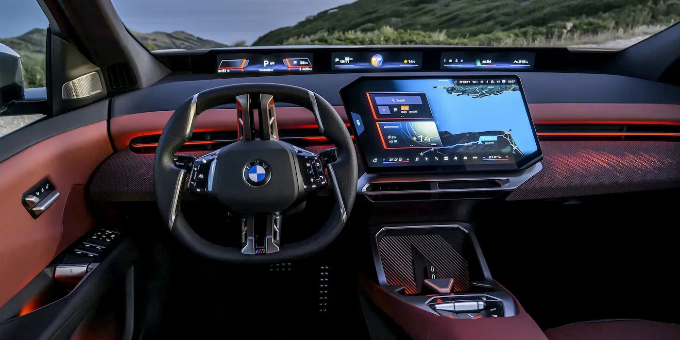 Interno del BMW iX3-EV