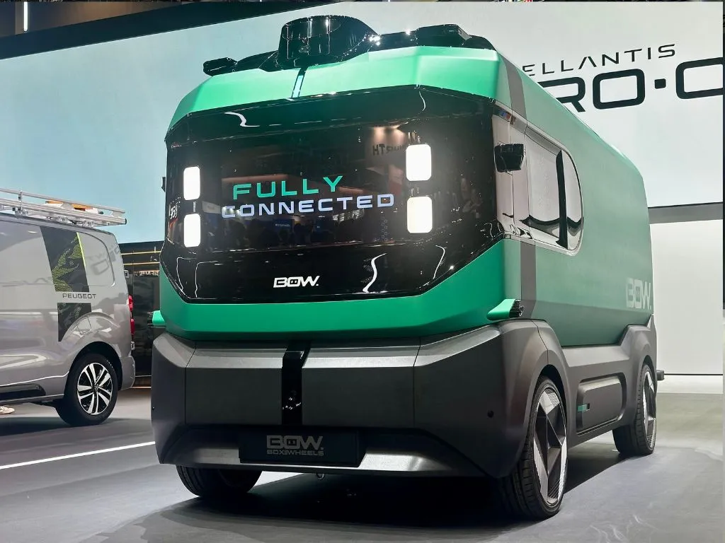BOW : Stellantis imagine un étonnant utilitaire électrique sans conducteur pour livrer les villes