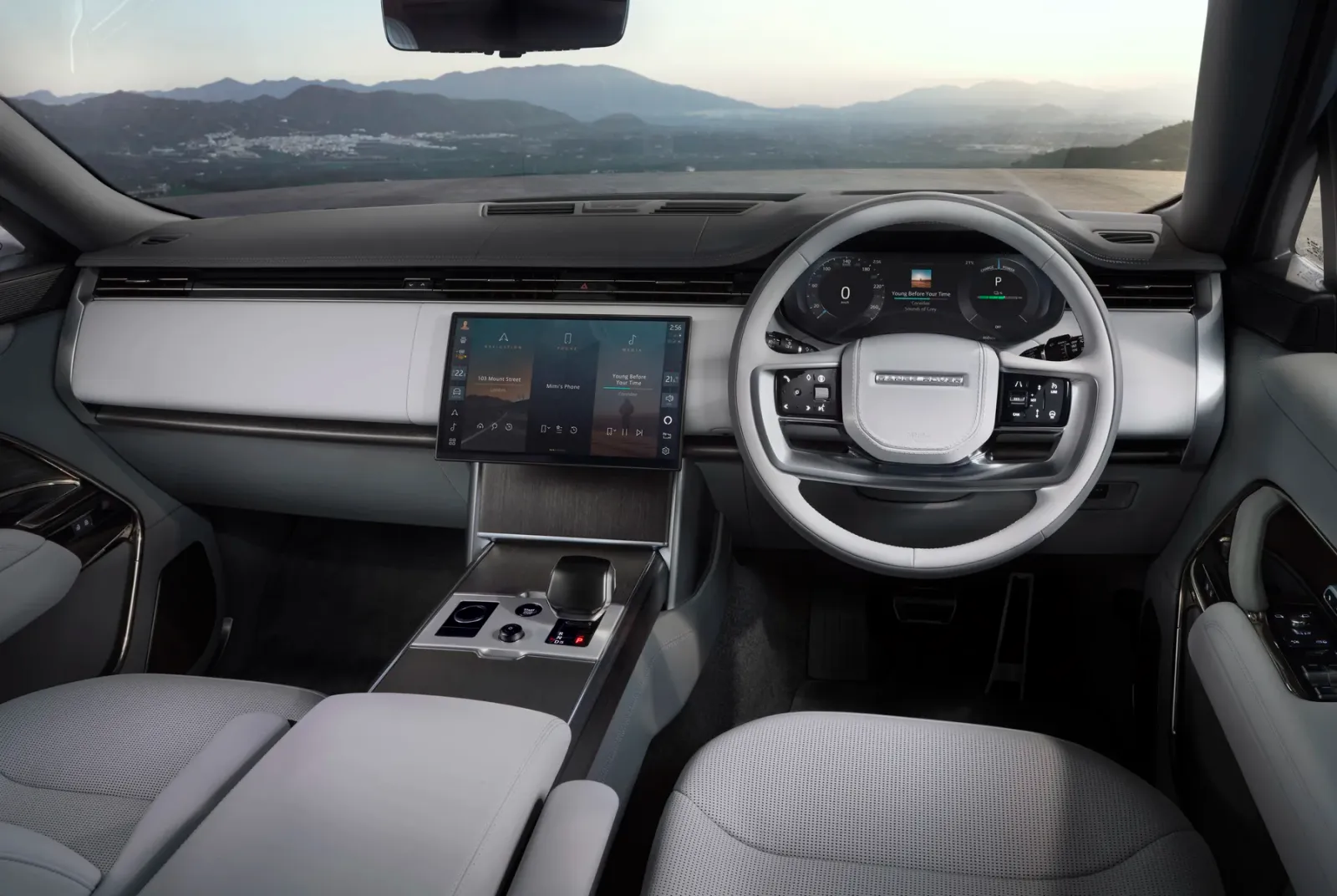 Brytyjska ikona motoryzacji teraz na prąd. Range Rover Electric ma 550 KM i wielką baterię - RANGE ROVER ELECTRIC 4