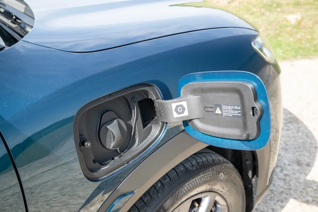 BYD Atto 2 DM-i charging port